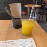  at Morgentau. in Barcelona