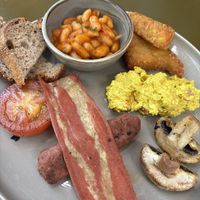 full english breakfast at Morgentau. in Barcelona