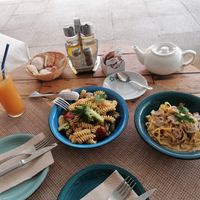 Vegetable pasta and tagliatelle mushrooms at La Vida Loca in Ibiza