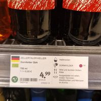 The wine is also marked vegan at denn's Biomarkt in Flensburg