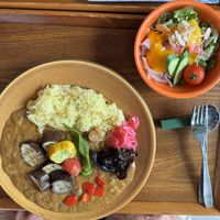 Seasonal veggie curry with salad  at Veggie Cafe Mazina in Fujinomiya