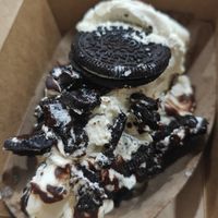 Oreo cheesecake at Vegan Scoops in Orlando