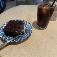 Coldbrew coffe + chocosal  at Dale Café  in Madrid