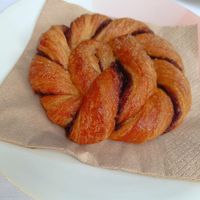 Cinnamon roll at 123V Bakery in London