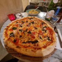 Pizza at L'Osteria in Prague