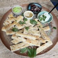 Appetizers for two! The dough is sooo crunchy and the antipasti could not be tastier! The agave mustard is 😋  at NOAH in Mainz
