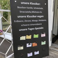 Vegan options are clearly labeled on the menu at Eisspatz in Oranienburg