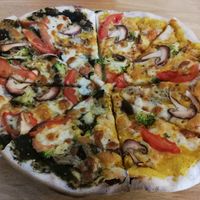 half pesto half hummus large veggie pizza at  夏太熱 Summer Too Hot Pizzatopia in Hualien