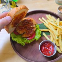 Colonel burger (without coleslaw and mayo) at Sauce Tree Sanur: Plant Based Cafe in Sanur
