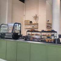 Bar at Crave Coffee & Bakery in Rotterdam