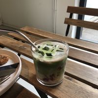 Iced matcha strawberry latte🤤🍵🍓  at Crave Coffee & Bakery in Rotterdam