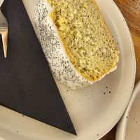 Lemon poppy cake at Crave Coffee & Bakery in Rotterdam