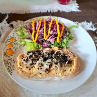 💚🤎 Mushrooms toast 🤎💚 at Feelovesophy in Uvita