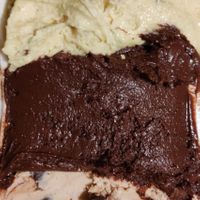 Cream with pistachio, chocolate and hazelnut with chocolate at Amato in Mornago