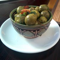 Olives at Arte y Sabor in Sevilla