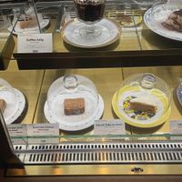 Labeled vegan options   at Toriba Coffee in Tokyo