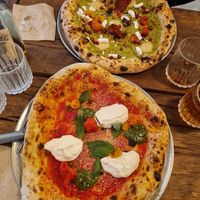 Sooo pretty & buffarella at Pretty Pizza in Munich