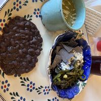 Chilaquiles con salsa verde & frijoles  at Frida Chilaquiles Contry   in Monterrey