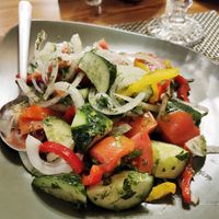 Summer salad is delicious, seasoned with oil. The portion is huge. at KTOR M - ԿՏՈՐ ՄԸ in Gyumri