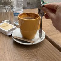 Size of the “cappuccino”   at Dempanadas  in Valencia