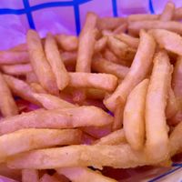 A huge portion of particularly good fries  at Dale and Dollops in Ocean Grove