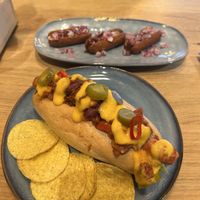 Mexican Dog vegan 9,50€
Le Frique Vegan with oorlog sauce 3,95€  at Bijzonder Frietwerk in Dordrecht
