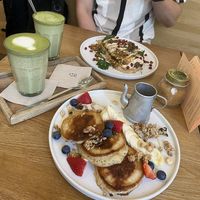 Pancakes de fruta y chocolate (front)  at botànic in Barcelona