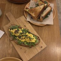 bikinis y avo toast  at botànic in Barcelona