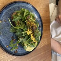 avocado toast con scramble tofu   at botànic in Barcelona