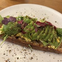 sourdough avocado at botànic in Barcelona