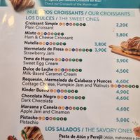 Jam and apple fillings are vegan at O Melhor Croissant da Minha Rua   in Malaga