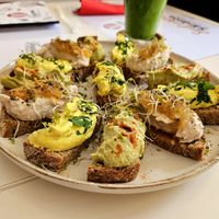 Bread and spreads at Vegasmo in Brasov