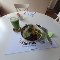 Raw bowl of pure goodness at Vegasmo in Brasov