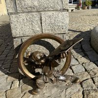 Mit eigenem Zwerg vor der Tür. ♥️  at Vega in Wroclaw