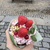 Pumpkin cupcake! Was soooo good   at Vega in Wroclaw