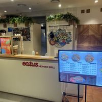 They have a vegan avocado taco option and they were amazing, forgot to take a pic of the tacos, but they had good presentation too   at Eatus Mexican Grill in Seoul