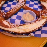 Giant vegan pretzel and German mustard at Schulz Bräu Brewing Company in Knoxville
