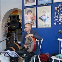 Pop-up event 2023 with Skjølven singing, and artist Diane Patterson as main name. A free support concert for the Buens Bogcafé to build a strong LGBTQ community. 
Next time I pop in I might remember to add a newer photo. at Buens Bogcafe in Aalborg
