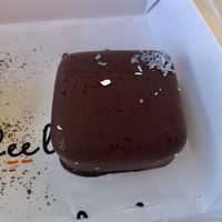 Bounty bar bite  at Feels By The Beach in Dubai