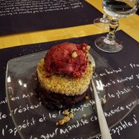 Strawberry and blueberries crumble with strawberry sorbet at le Café de la Comédie in Carcassonne