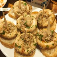 Champiñones rellenos de ajo (pedir vegano) at Bar Español Trompa in Tokyo