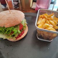 Vegan Burger with fries at Björn‘s Beach - Bjoern Holtz in Cuxhaven