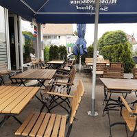 Outdoor seating at Rung Reuang in Muri Bei Bern