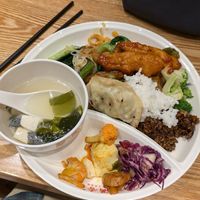 Went back a second time! So good! at Sumanxiang Vegetarian Cafeteria Suyan - 素满香素食自助餐厅·素宴 民乐园店 in Xian