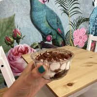 Tiramisu (vegamisu)   at Green M'ama in Naples