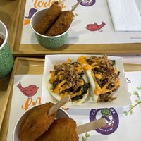Broccoli magnum, cheese magnum, Neapolitan bao  at Green M'ama in Naples