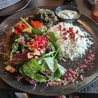 Sabzi, Qbeli, Salat und Gemüse (18,90 Euro) at memán restaurant in Hamburg