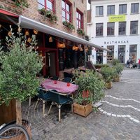 Front, terrace at Casa Di Kaspi in Bruges