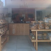 Interior, food at Bokoloko in Vevey