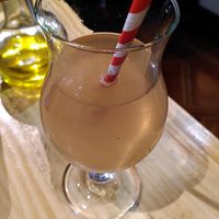 Jugo de pera con canela at Casa Luna in Santiago